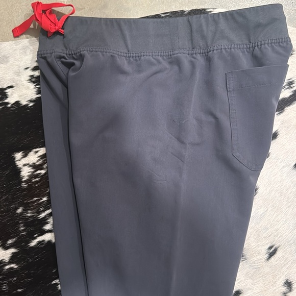 Women’s Fig Livingston scrub bottoms. Small tear with patch repaired as shown - Picture 4 of 4